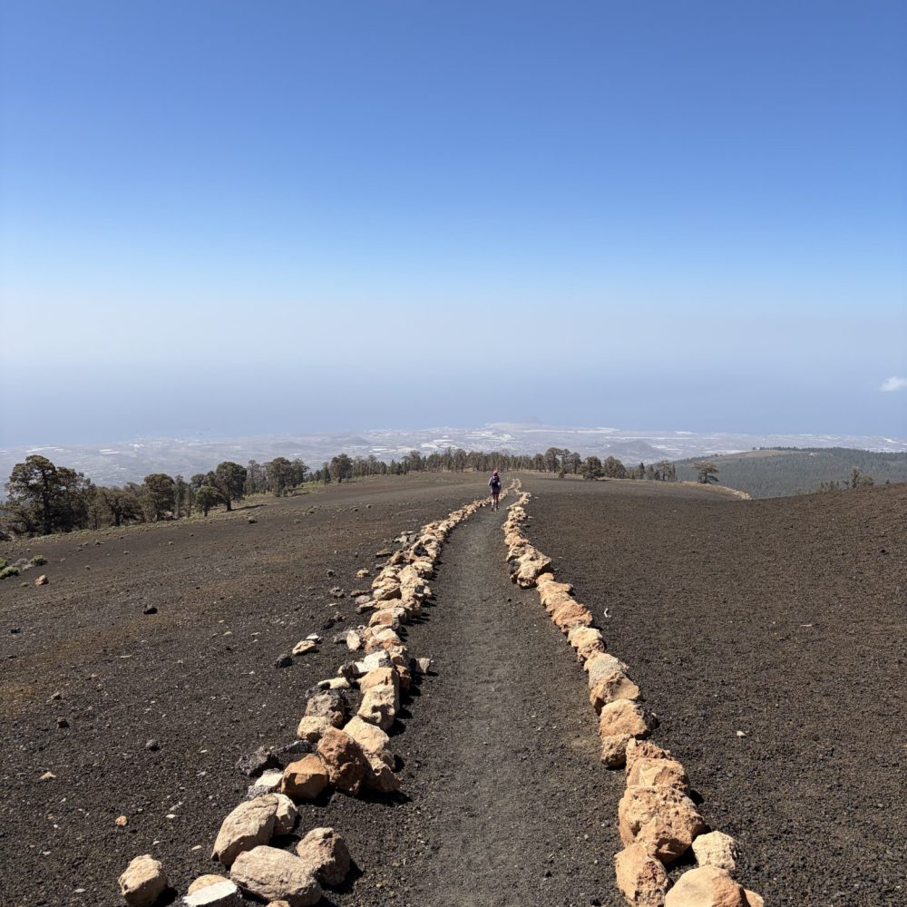 Arenas Negras sentier noir volcanique