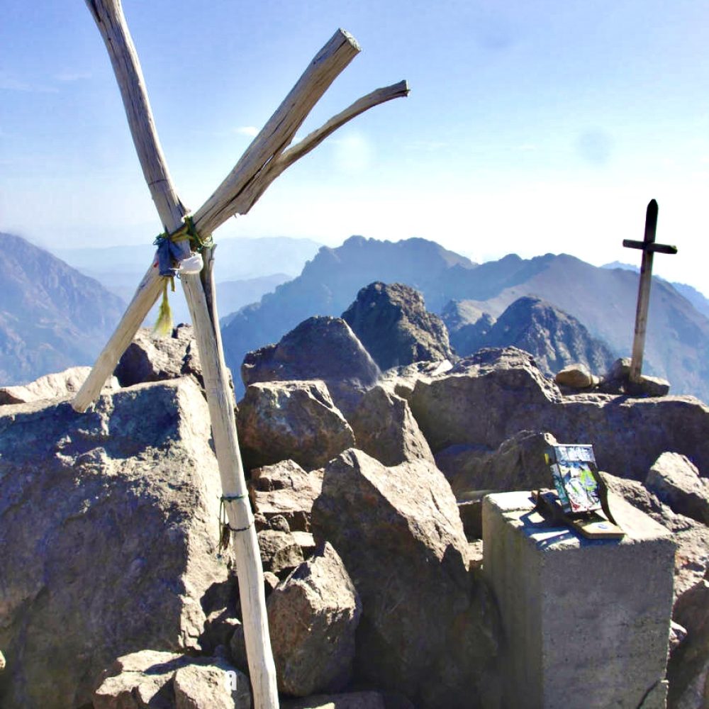 Sommet, croix du Monte cinto étape 4 GR20